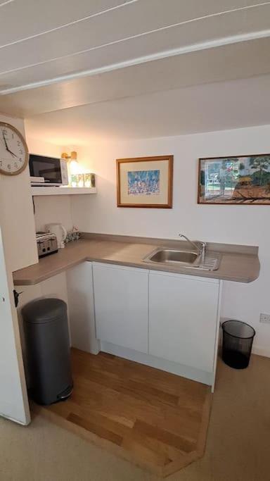 Landford'S Cottage, Your Retreat! 외부 사진